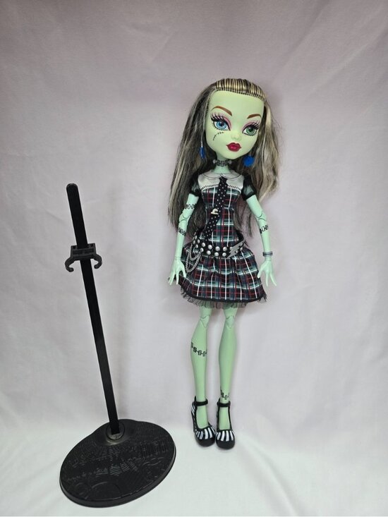 monster high Other - Monster High Frightfully Tall Ghouls 17’’ Frankie Stein Doll with stand